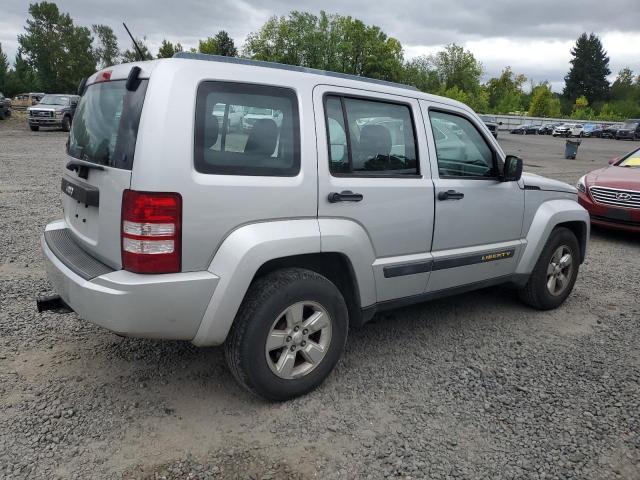 Jeep Liberty Sport Image 6