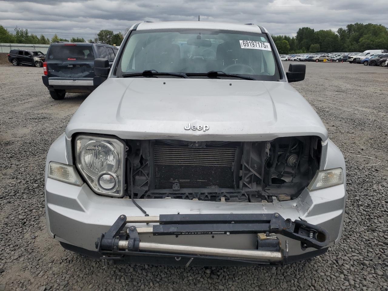 Jeep Liberty Sport Image 7