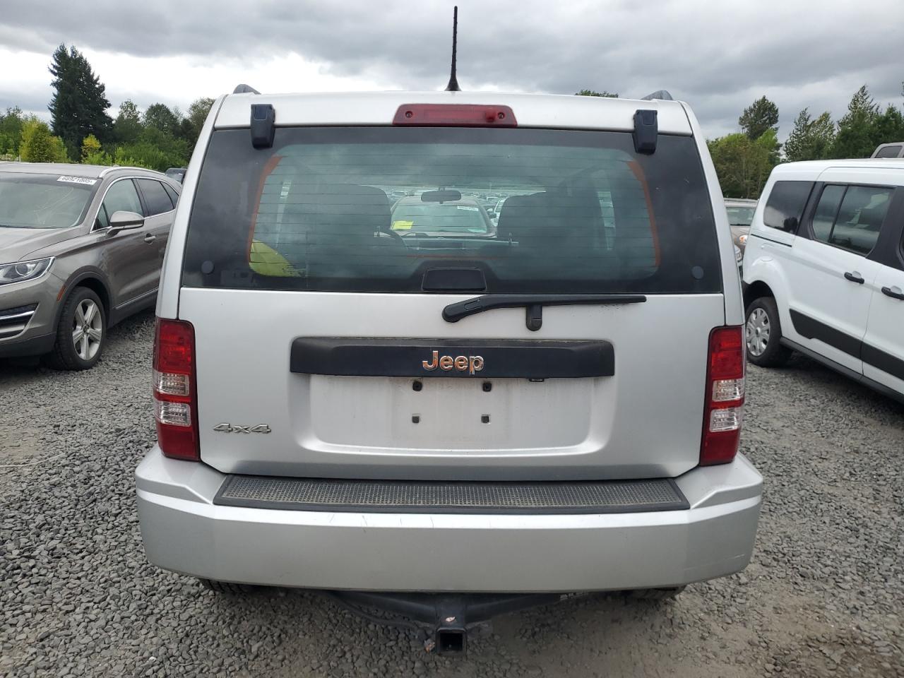 Jeep Liberty Sport Image 9