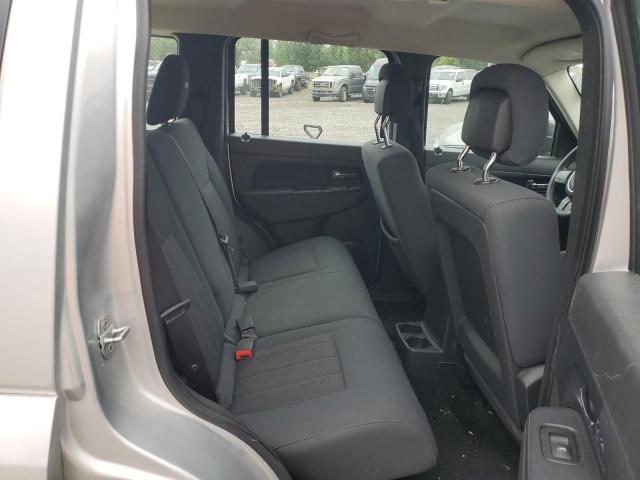 Jeep Liberty Sport Image 8