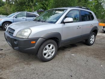  Salvage Hyundai TUCSON