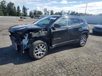  Salvage Jeep Compass