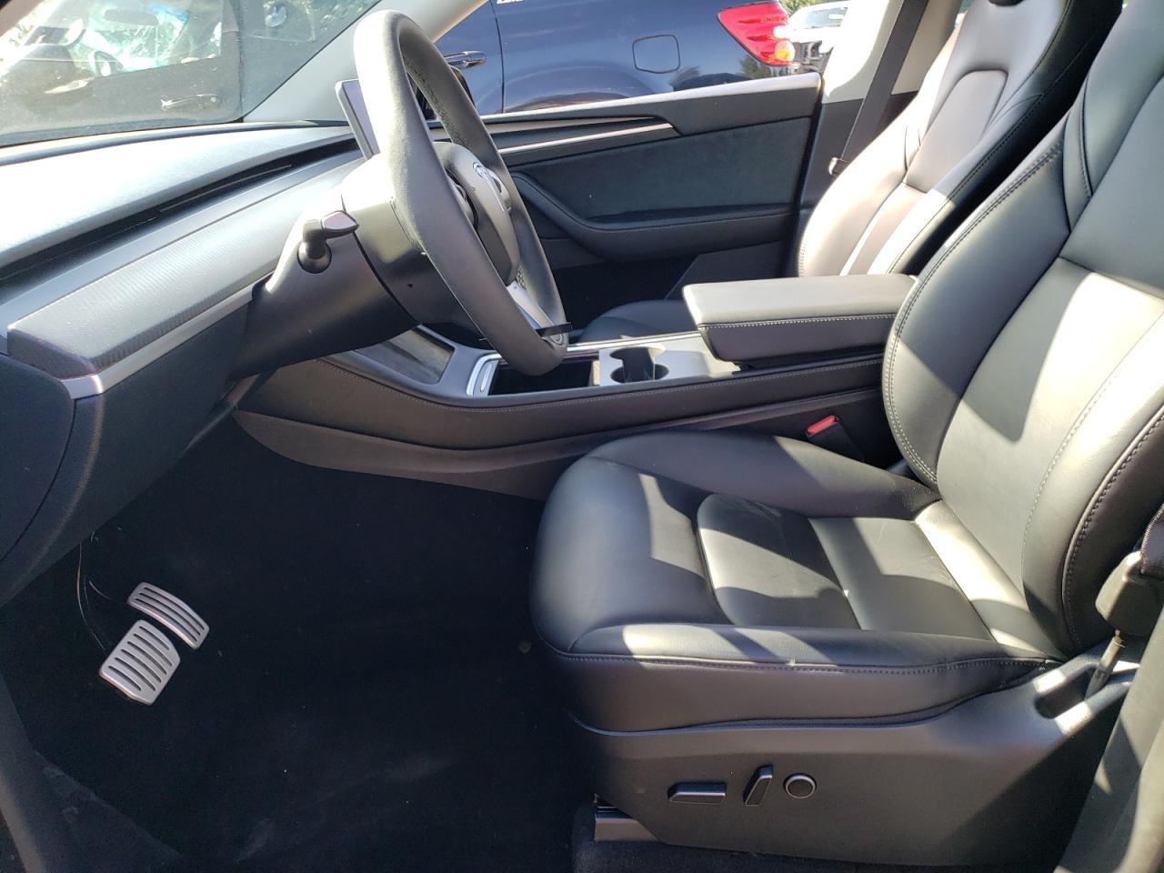 Tesla Model Y Image 8