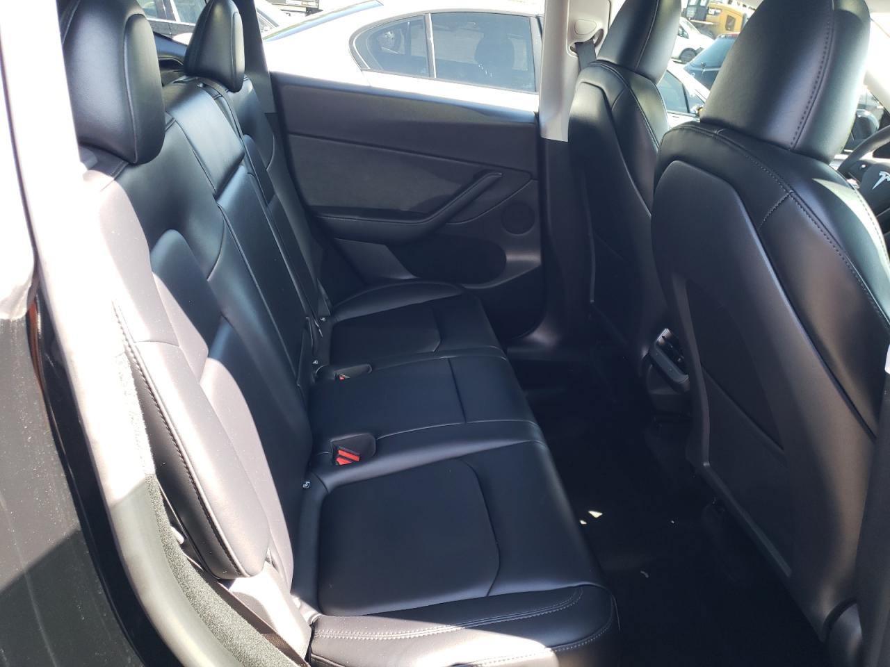 Tesla Model Y Image 6