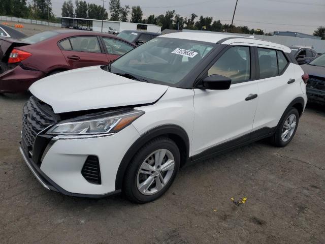  Salvage Nissan Kicks