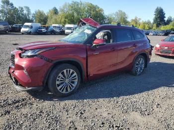  Salvage Toyota Highlander