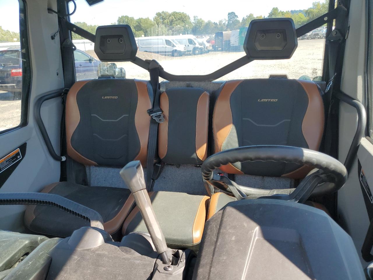 Can-Am Defender L Limited Cab Hd10 Image 4