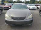 Toyota Camry Le Image 4