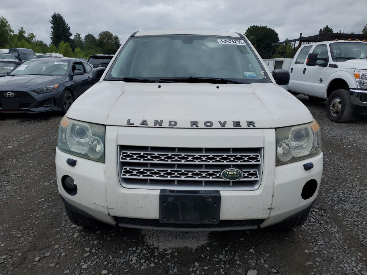 Land Rover LR2 Se Technology Image 2