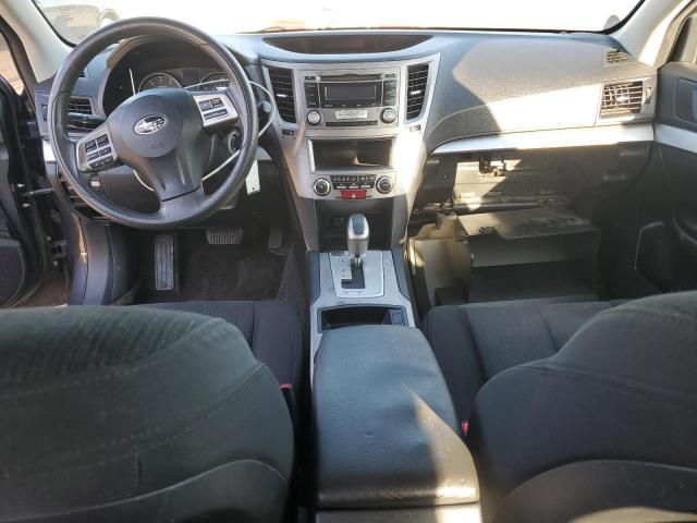 Subaru Outback 2.5i Image 8