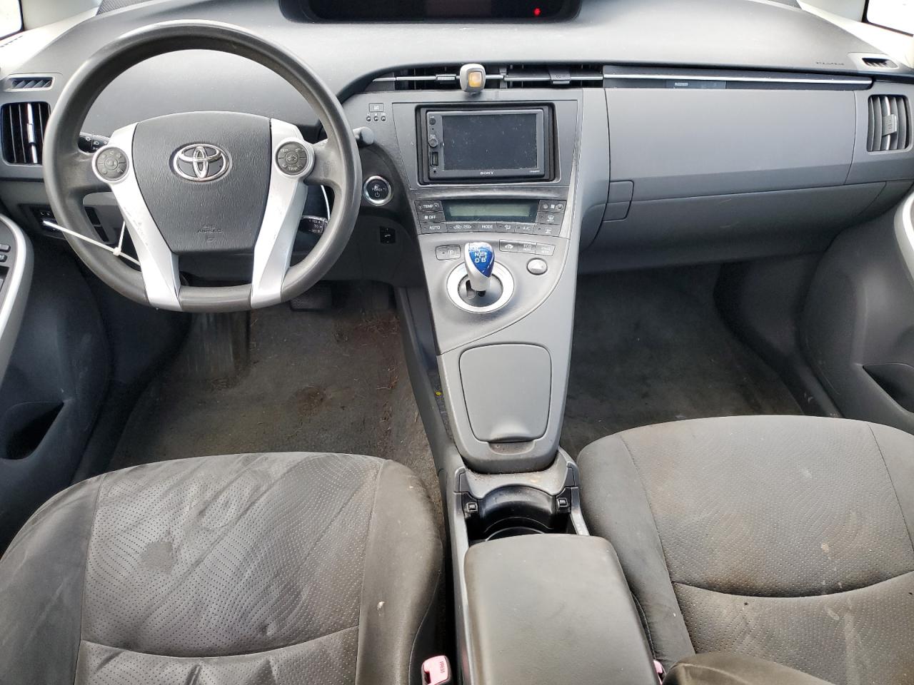 Toyota Prius Image 9