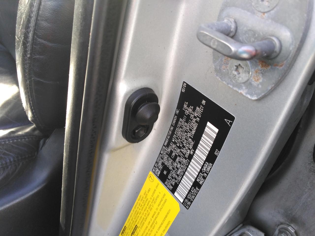 Lexus RX 330 Image 7