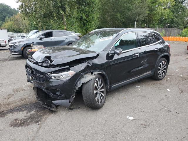  Salvage Mercedes-Benz GLA