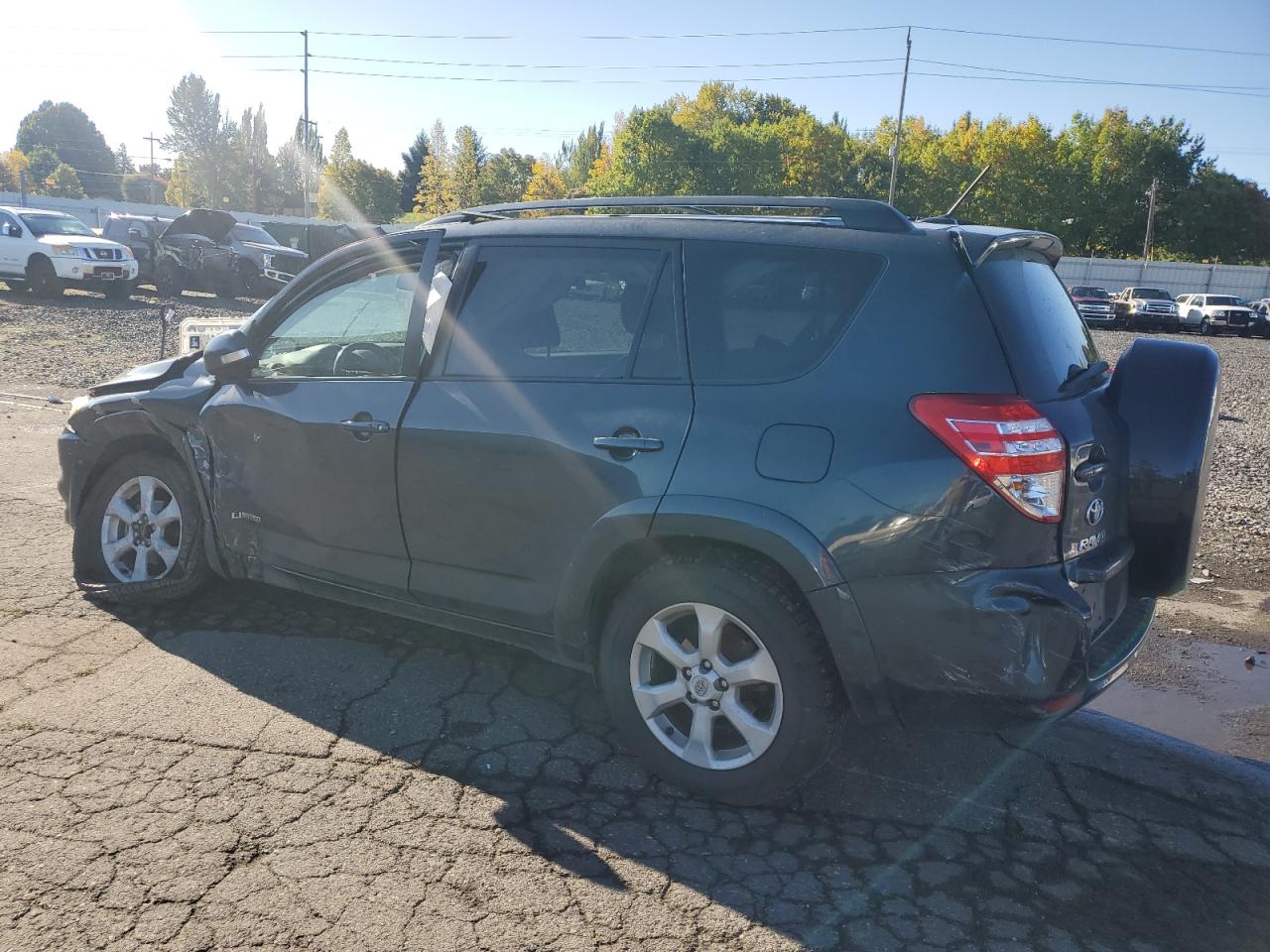 Toyota RAV4 Limited Image 10