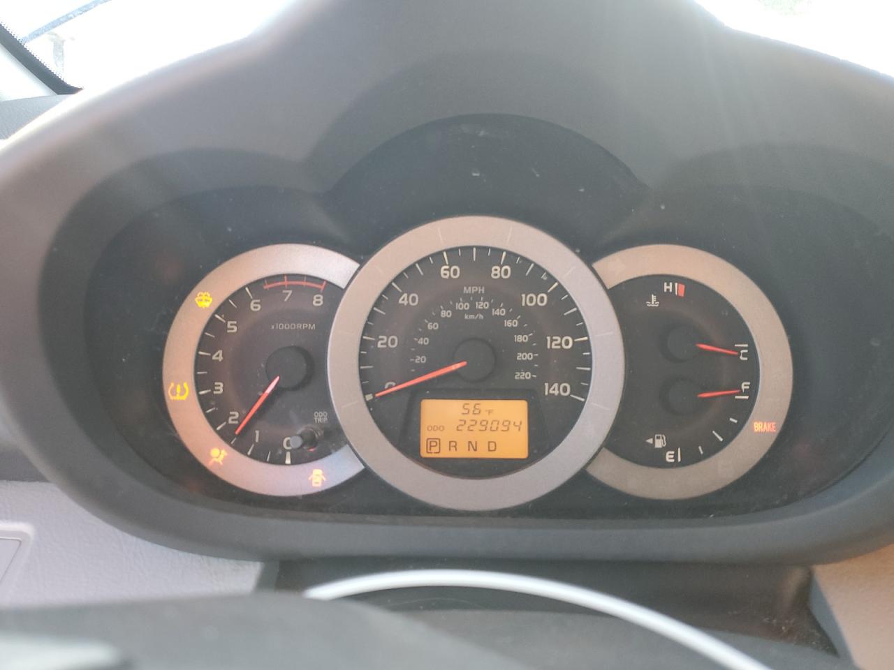 Toyota RAV4 Limited Image 2