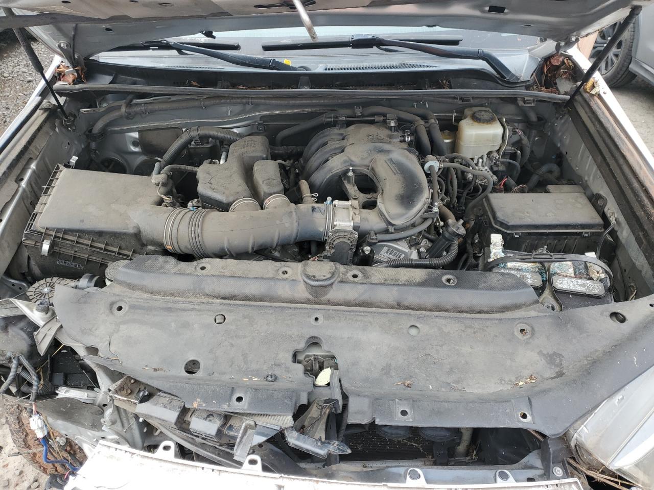 Toyota 4Runner Sr5 Image 11