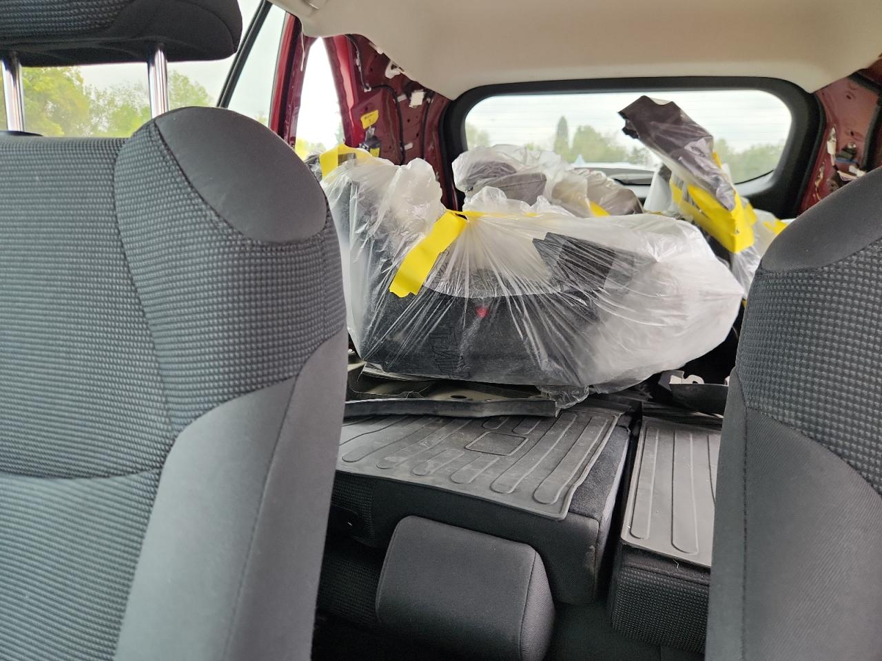 Toyota RAV4 Le Image 5