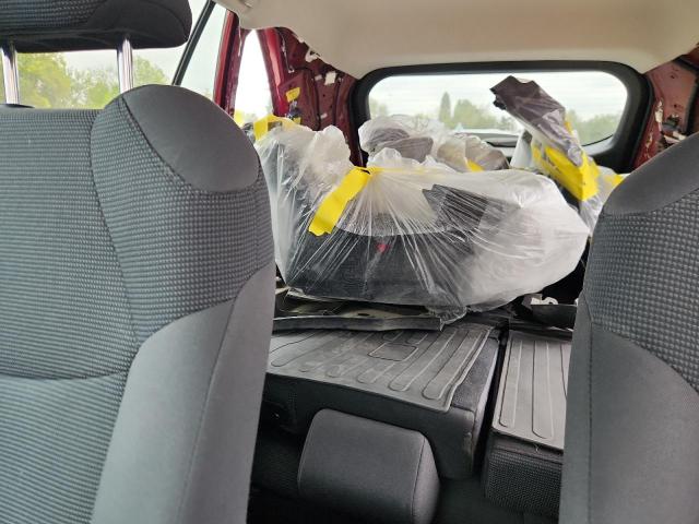 Toyota RAV4 Le Image 5