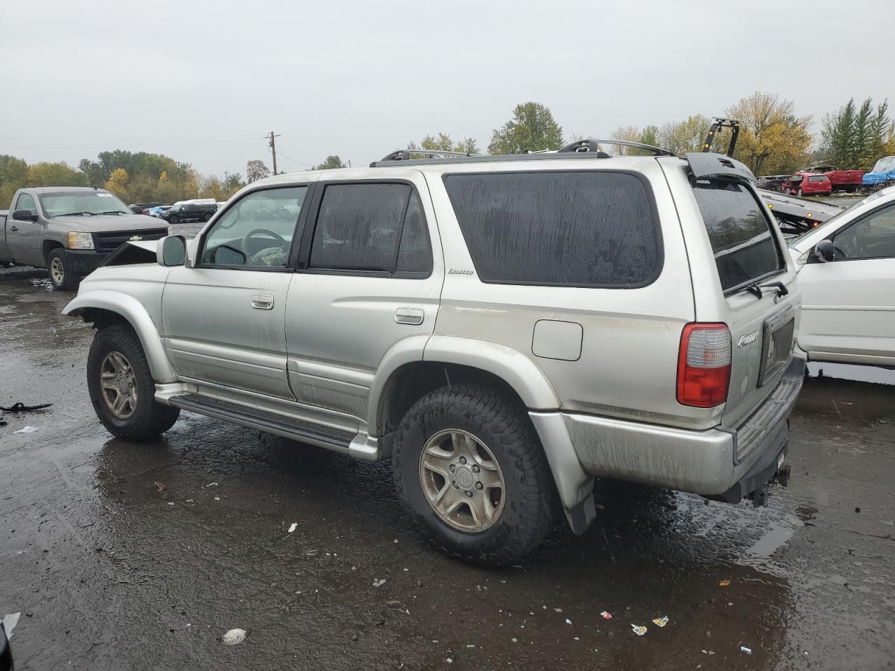 Toyota 4Runner Limited Image 6