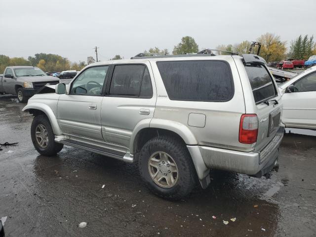 Toyota 4Runner Limited Image 6