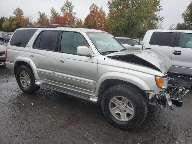 Toyota 4Runner Limited Image 4