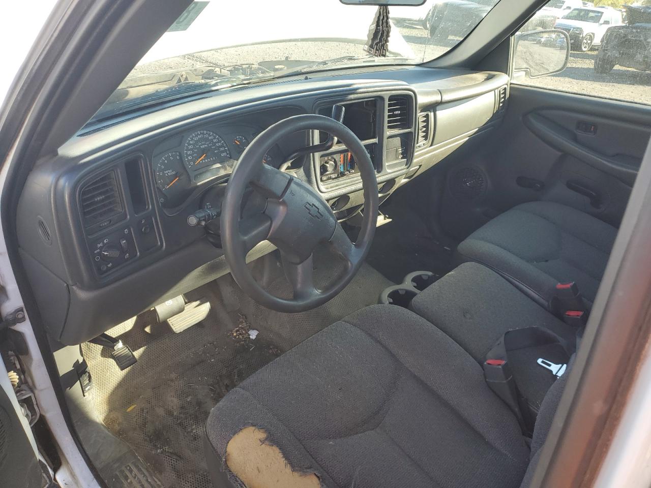 Chevrolet Silverado C2500 Heavy Duty Image 10