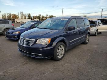  Salvage Chrysler Minivan
