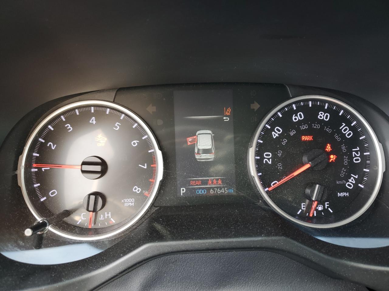 Toyota RAV4 Le Image 6