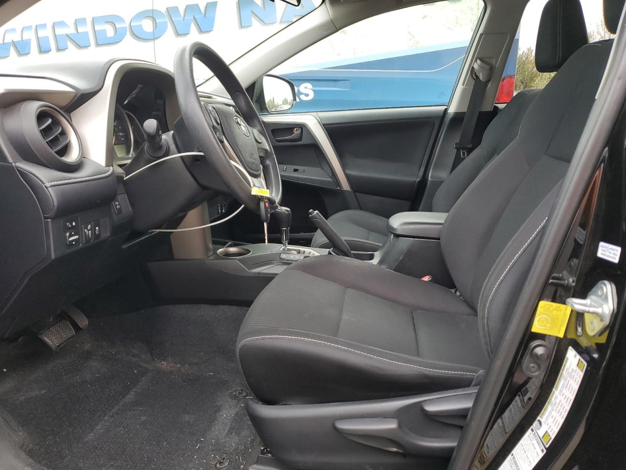 Toyota RAV4 Xle Image 12