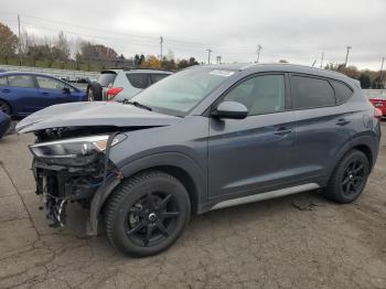  Salvage Hyundai TUCSON
