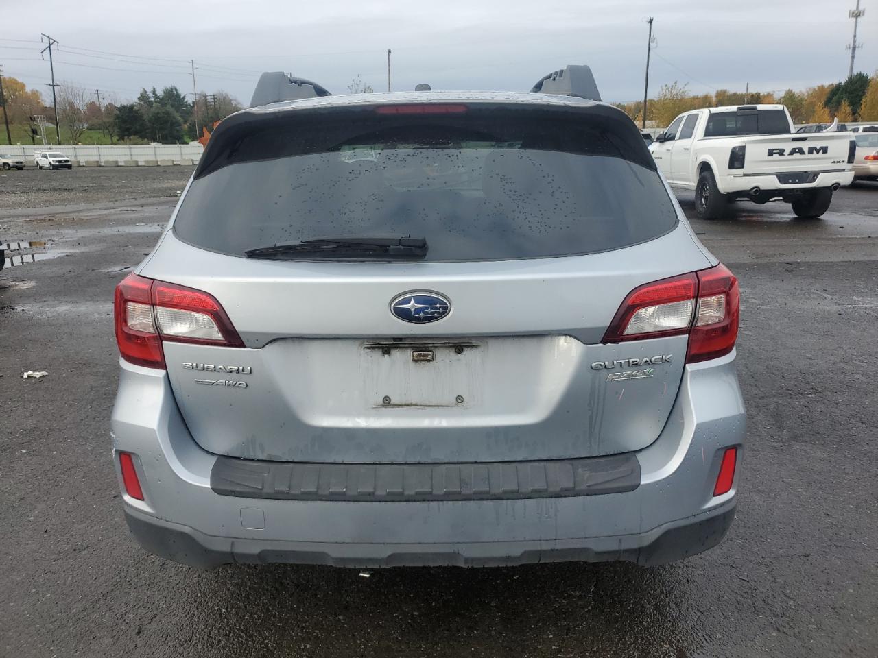 Subaru Outback 2.5i Premium Image 10