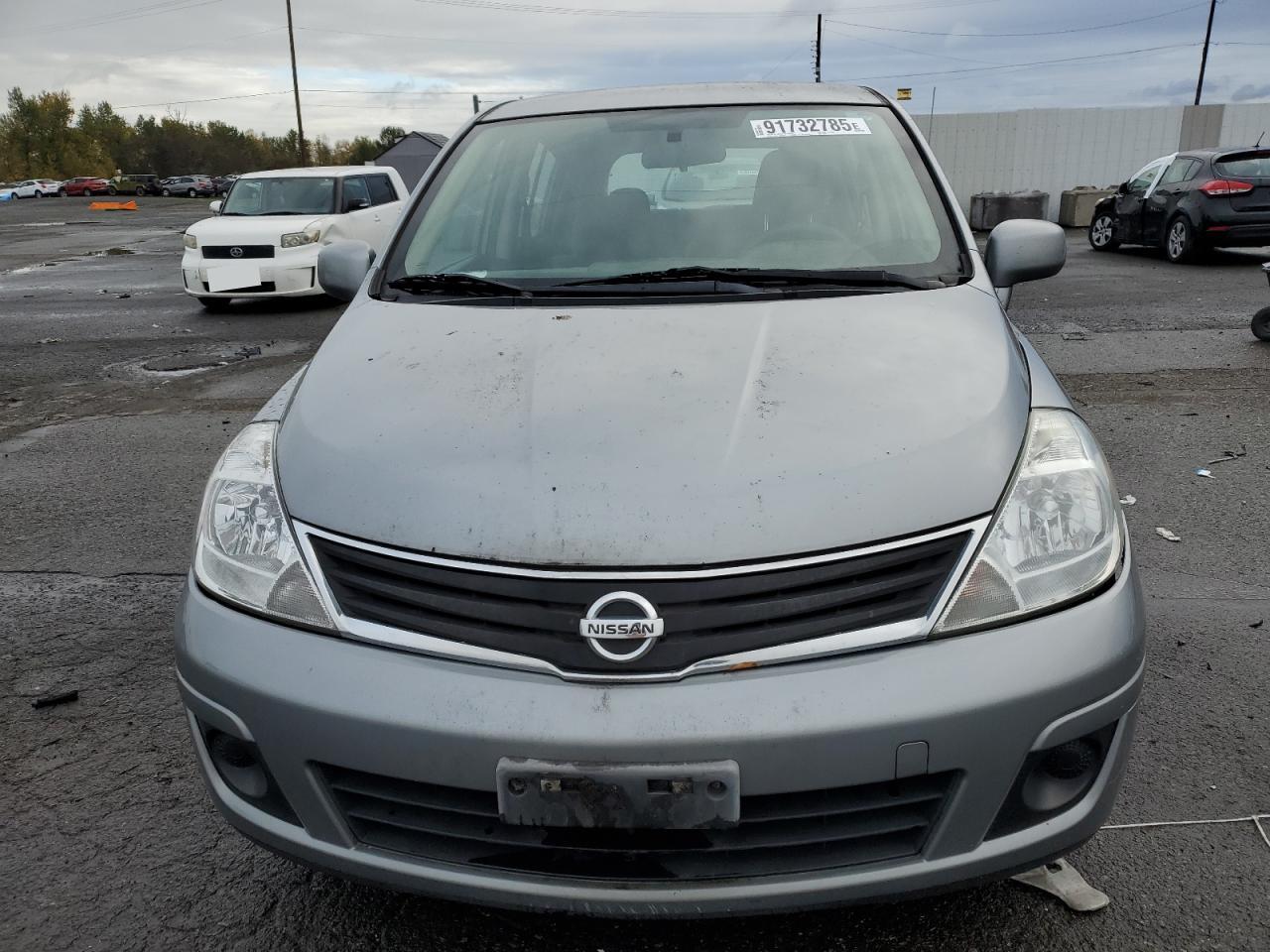 Nissan Versa S Image 8