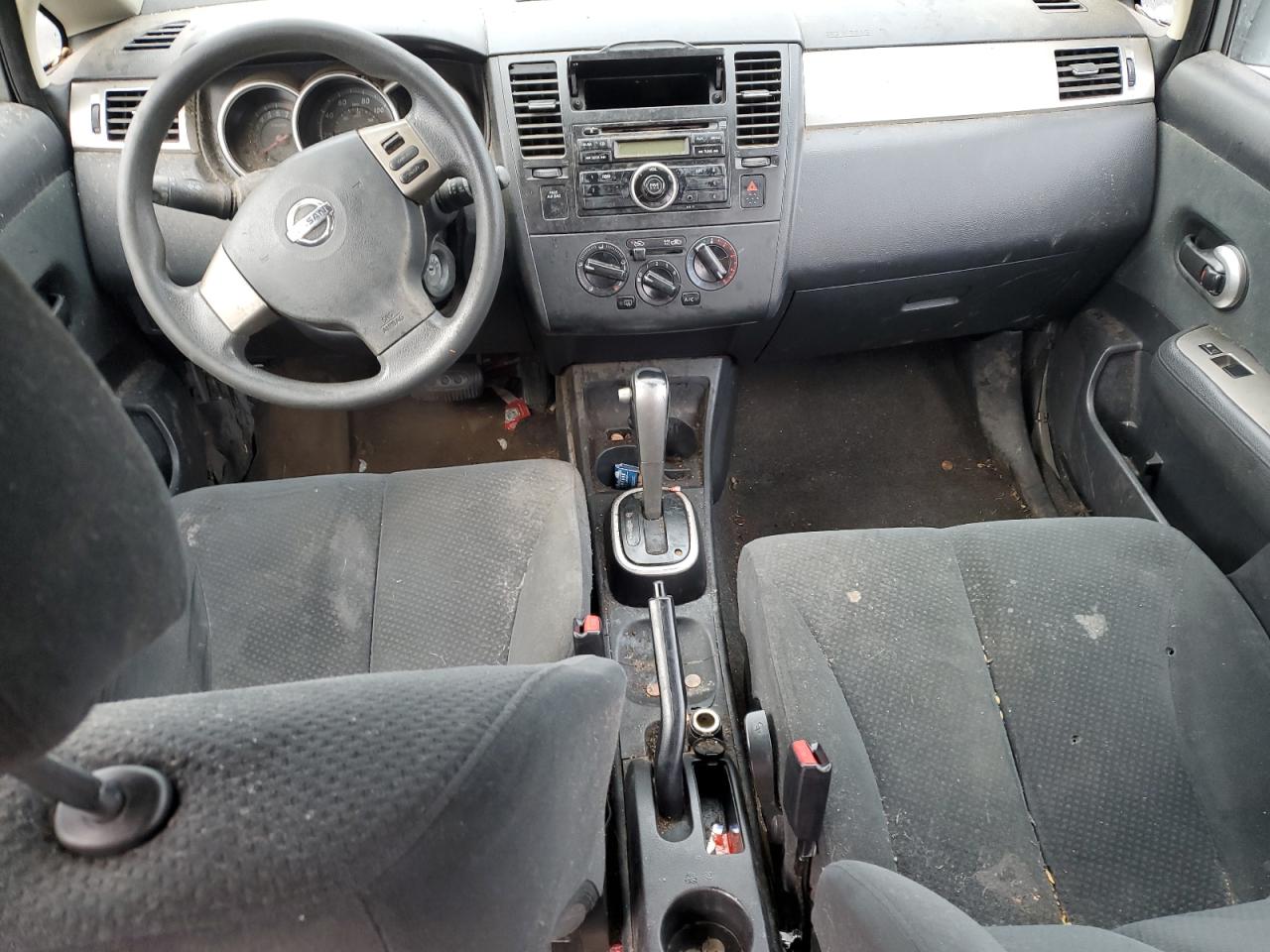 Nissan Versa S Image 5