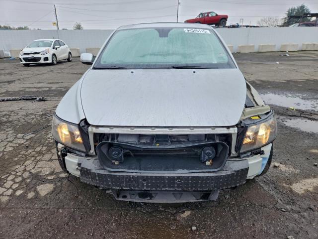 Volvo S40 2.4i Image 11