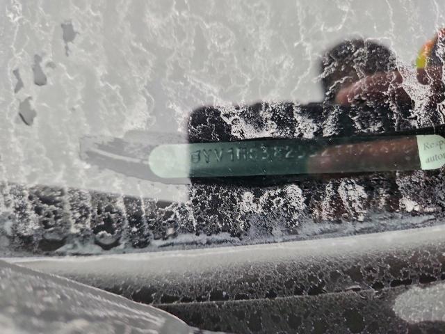 Volvo S40 2.4i Image 13