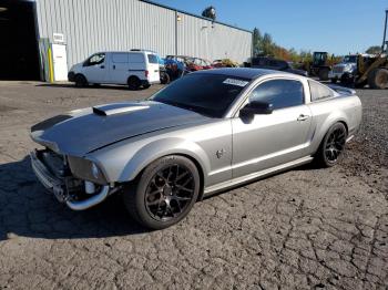  Salvage Ford Mustang
