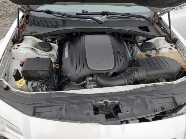 Chrysler 300 Image 10