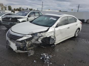  Salvage Nissan Altima
