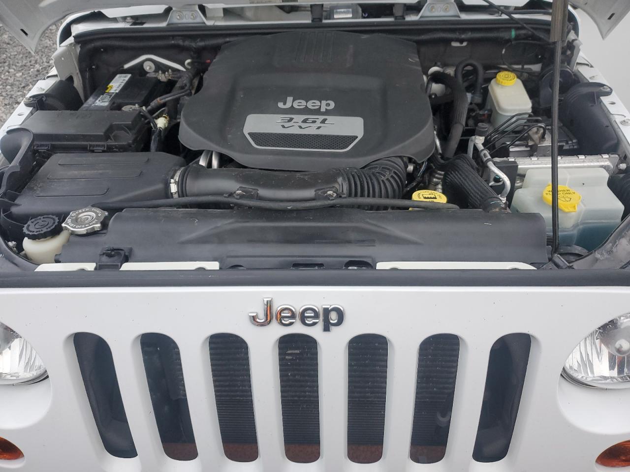 Jeep Wrangler Sport Image 9