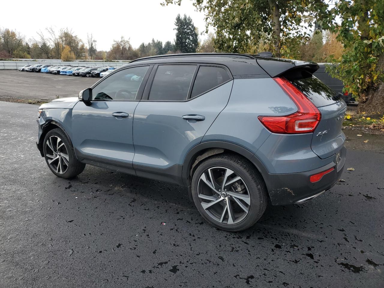 Volvo XC40 T5 R-design Image 3