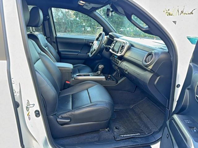 Toyota Tacoma Double Cab Image 8