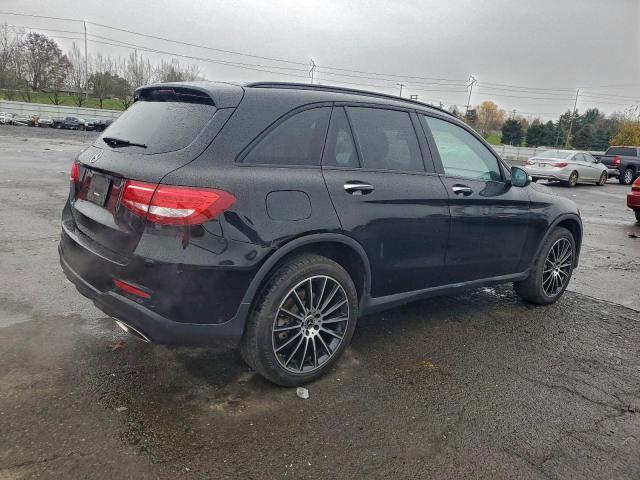 Mercedes-Benz GLC 300 Image 3