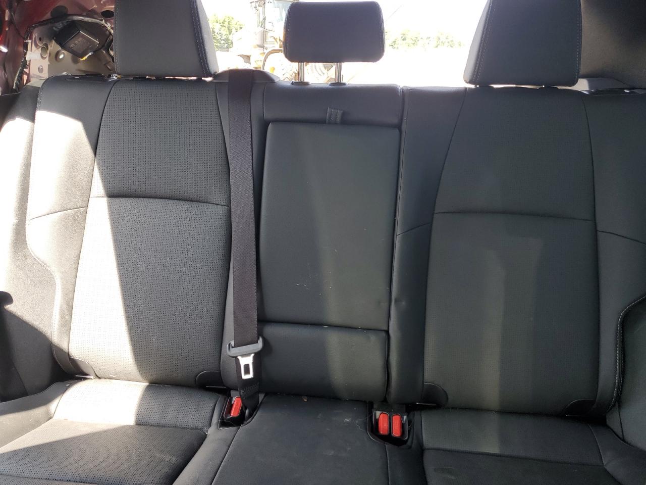 Subaru Solterra P Premium Image 13