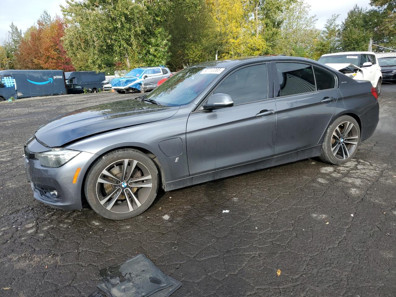 BMW 3 Series Image 1