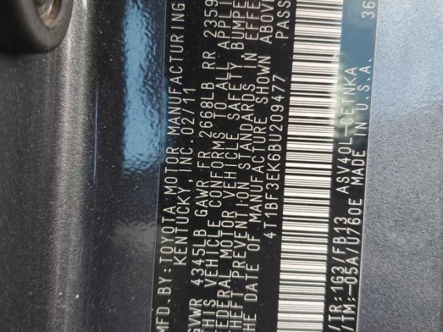 Toyota Camry Base Image 7