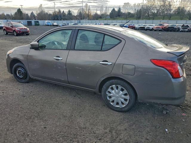 Nissan Versa S Image 7