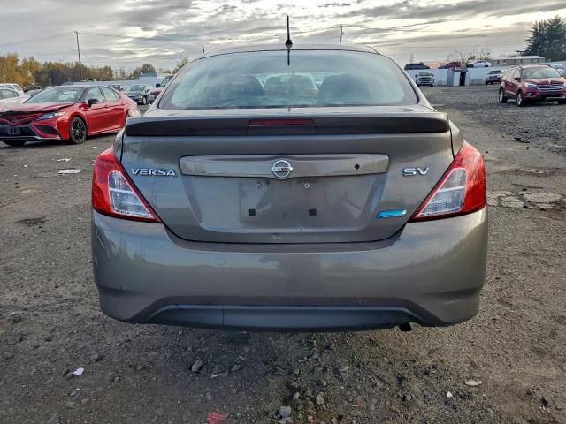 Nissan Versa S Image 11