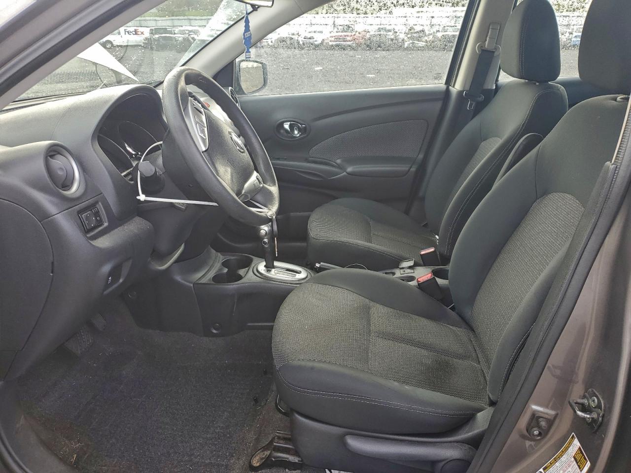 Nissan Versa S Image 9