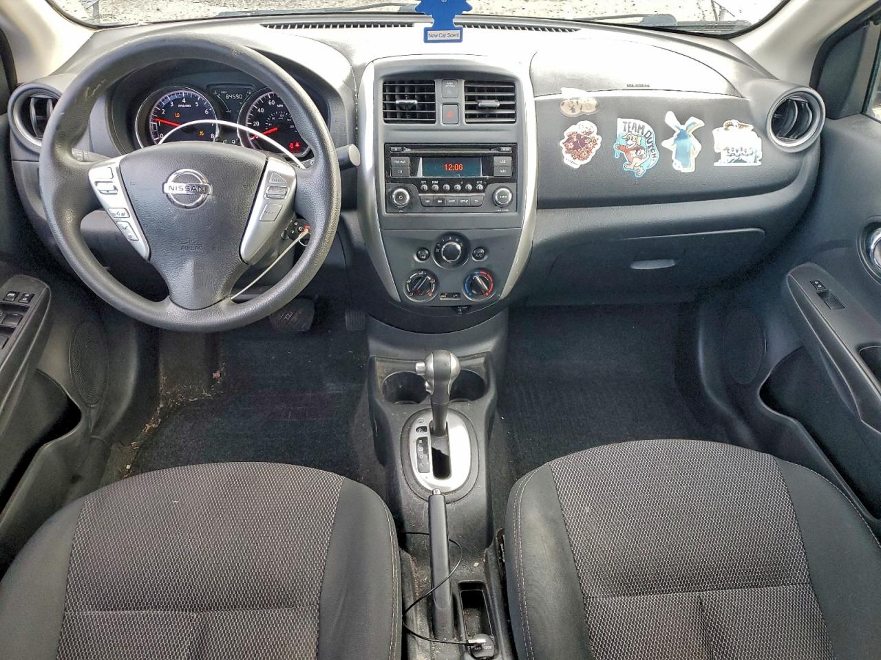 Nissan Versa S Image 5