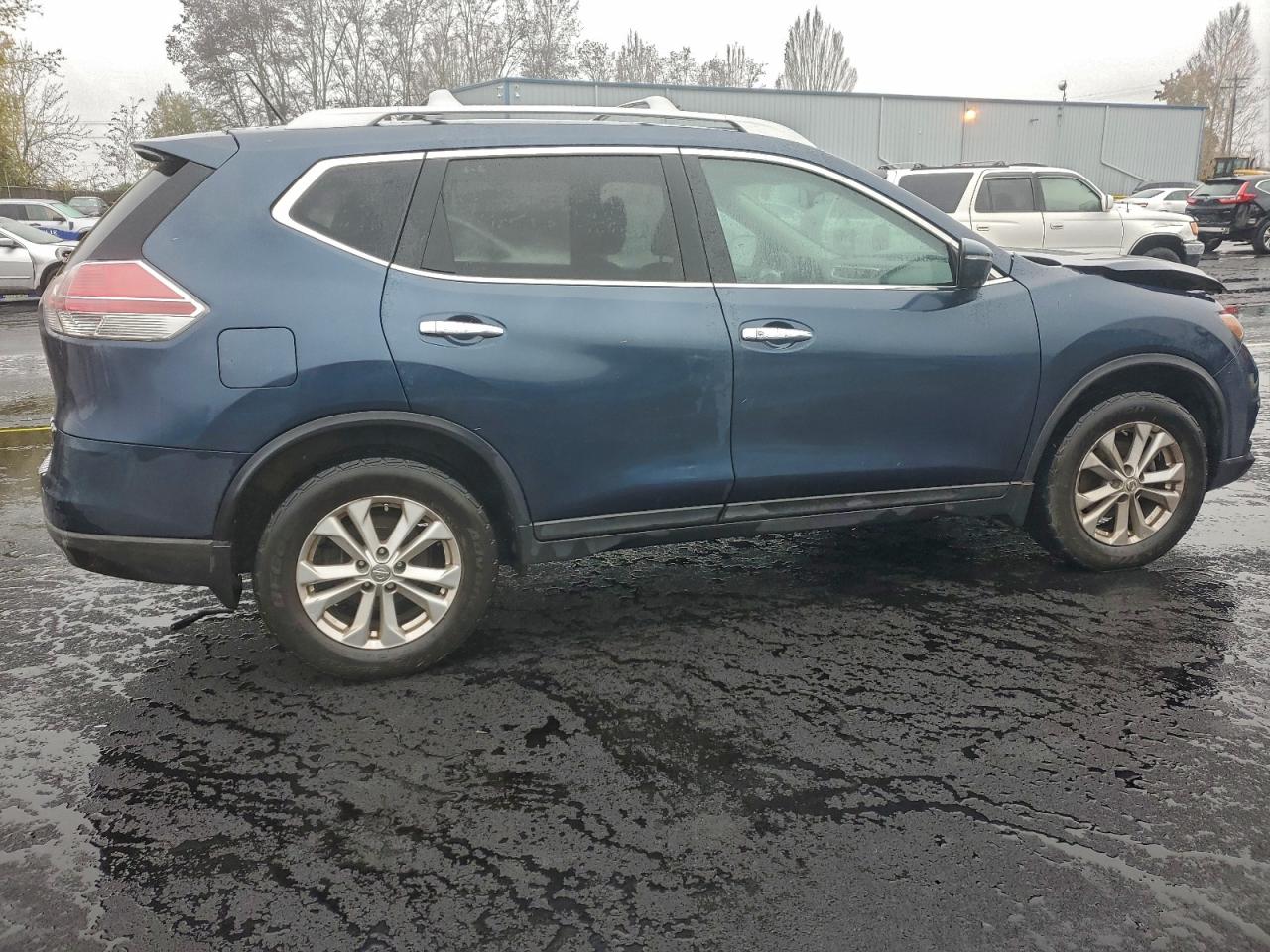 Nissan Rogue S Image 8